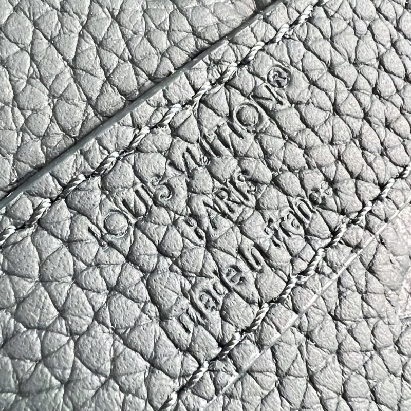 LV Keepall 25 