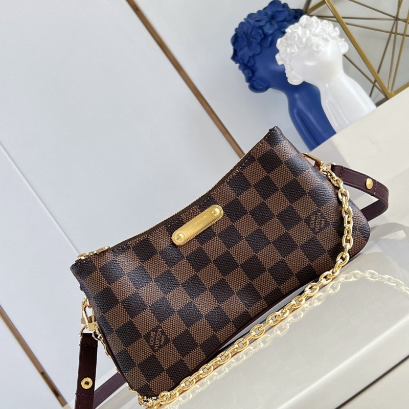 LV Liv Pochette
