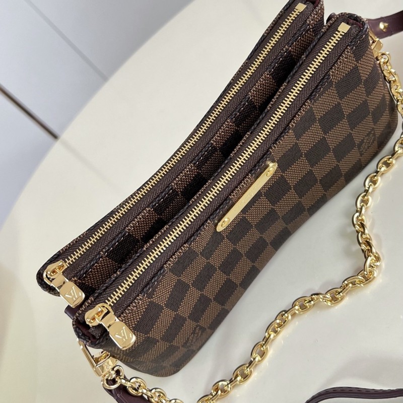 LV Liv Pochette