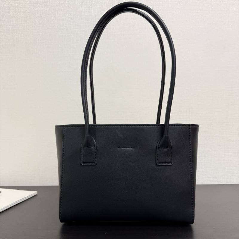 Chanel 26K Cerf Tote