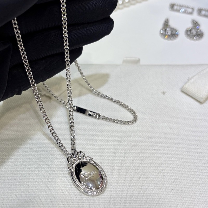 Dior Necklace 