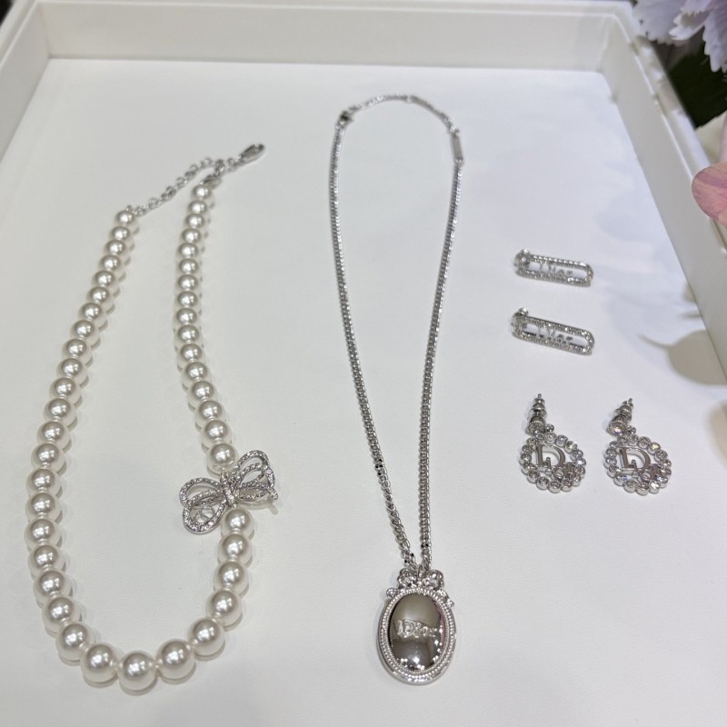 Dior Necklace 