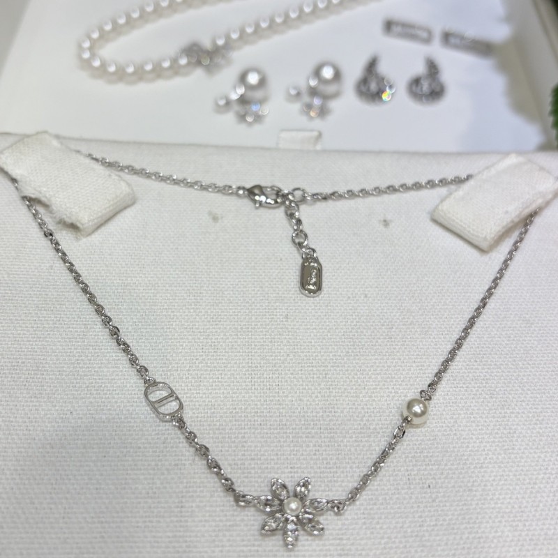 Dior Necklace 