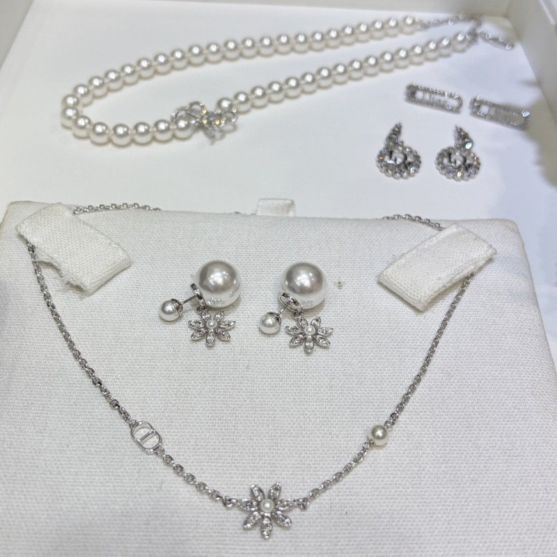 Dior Necklace 