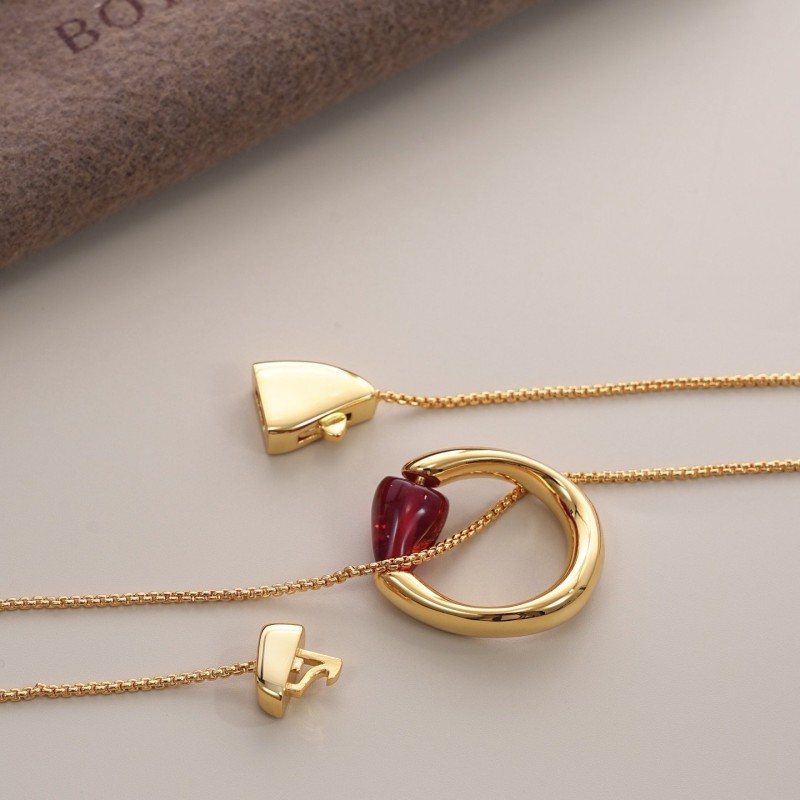 BV Necklace 