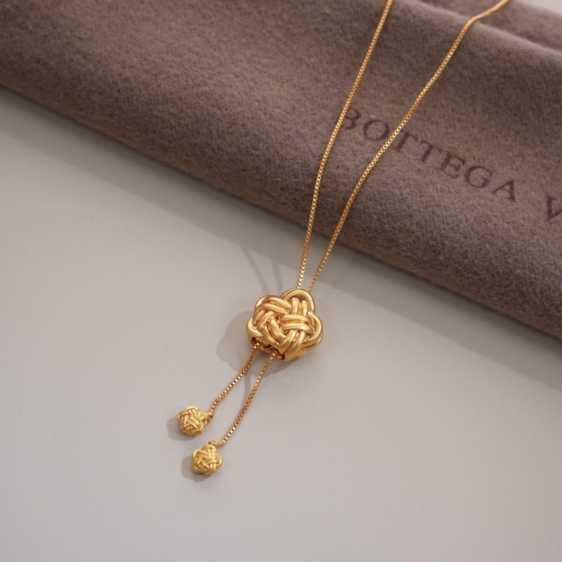 BV Necklace 