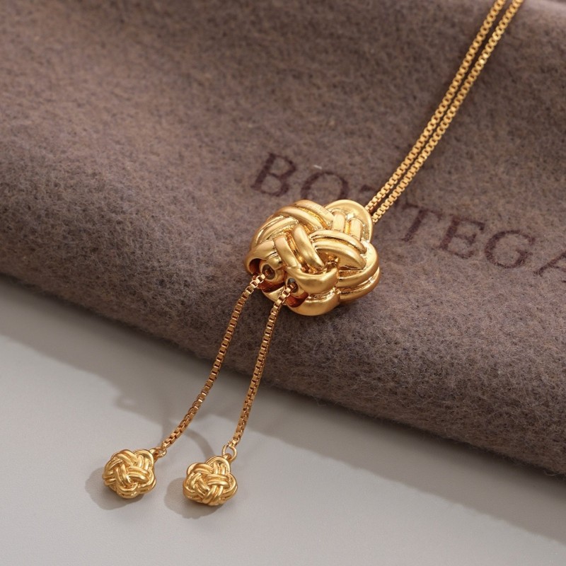 BV Necklace 