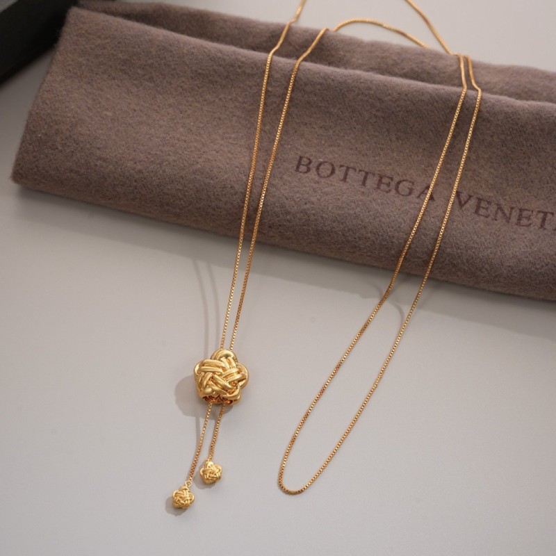 BV Necklace 
