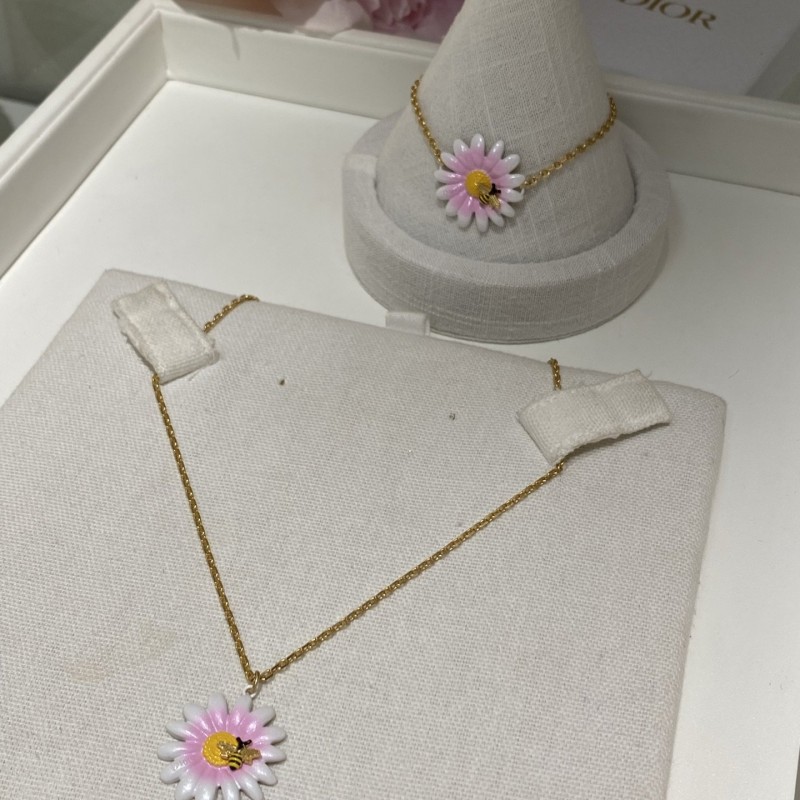 Dior Necklace 