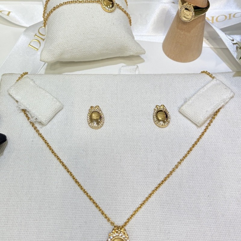Dior Necklace 