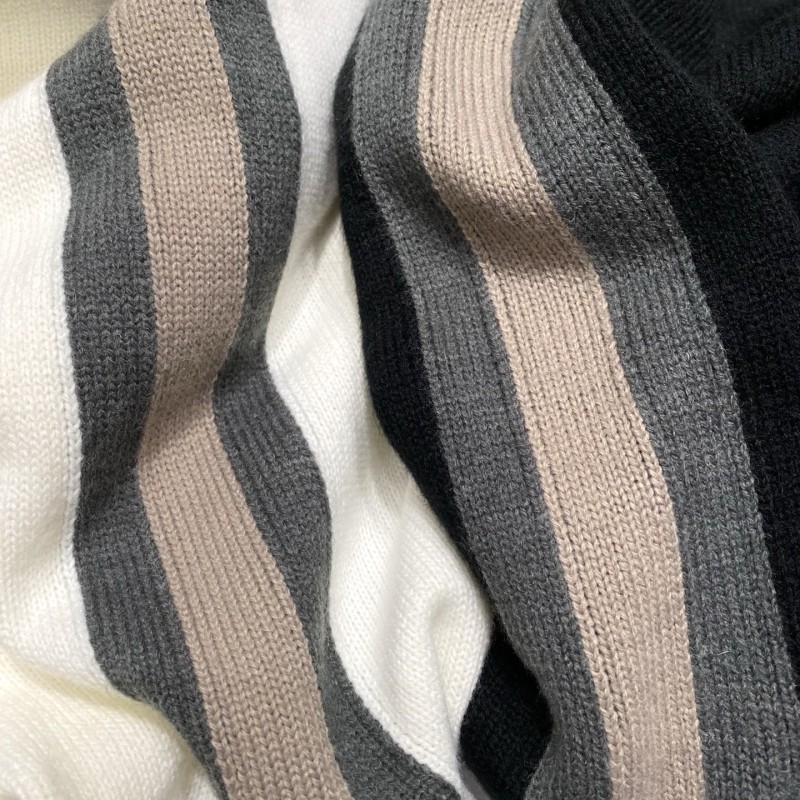 Gucci Unisex Sweaters 