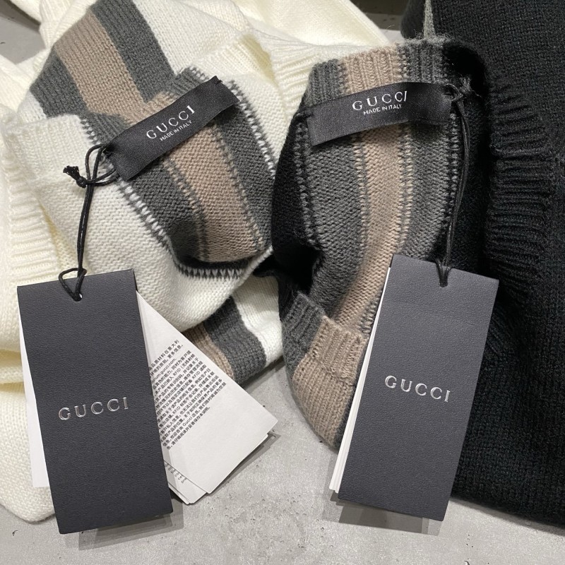 Gucci Unisex Sweaters 