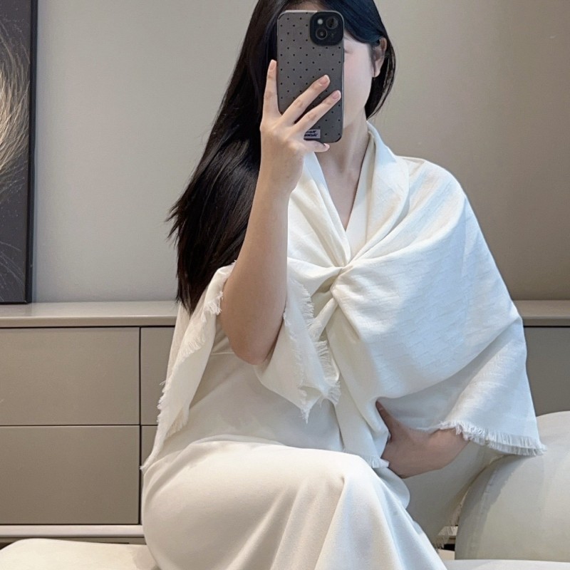 Dior Shawl
