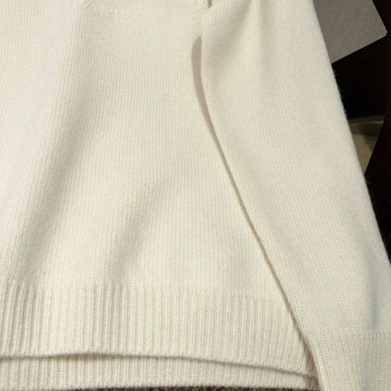 LV Sweater 