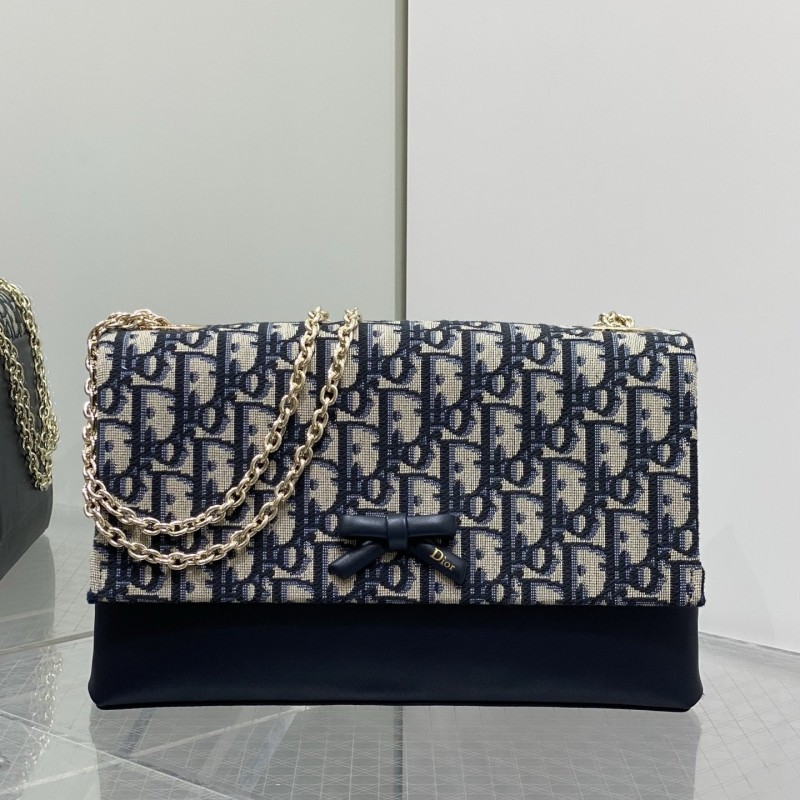 Dior WOC