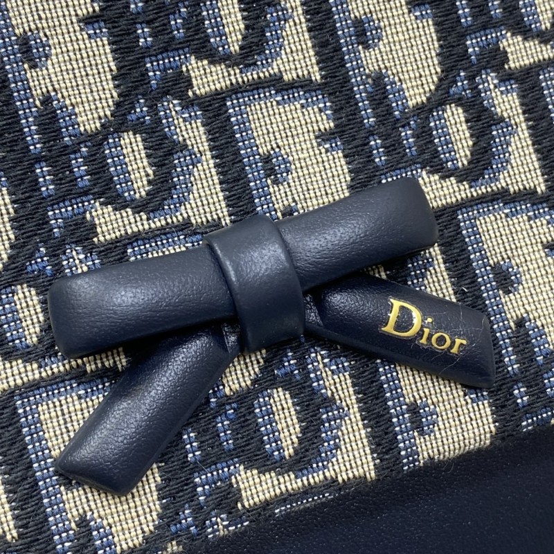 Dior WOC