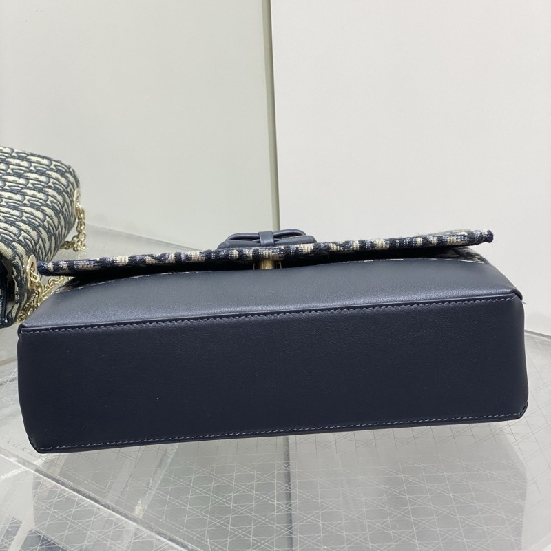 Dior WOC