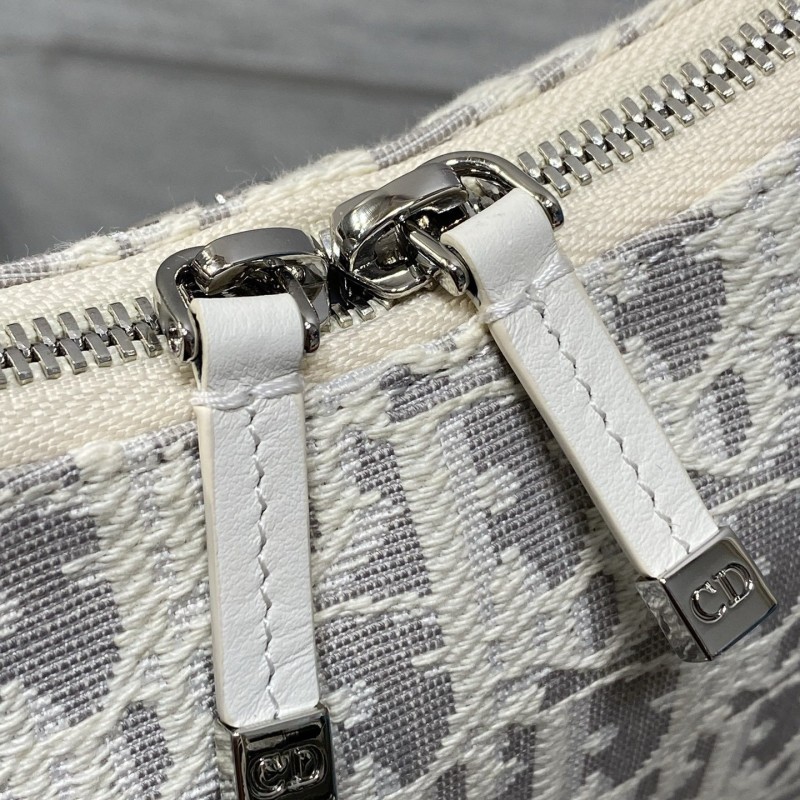 Dior 水饺包