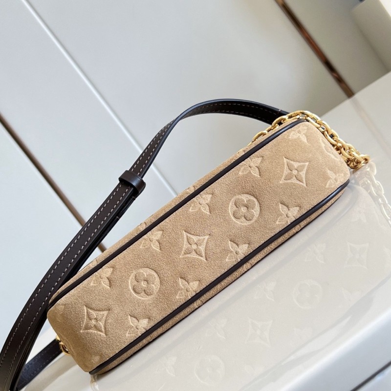 LV Wallet WOC