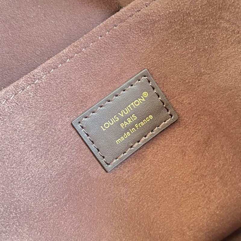 LV Pochette Métis Soft