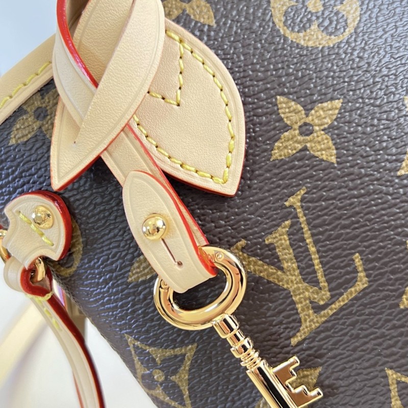 LV Neverfull Inside Out