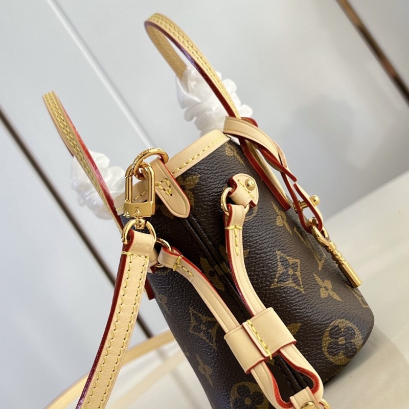 LV Neverfull Inside Out