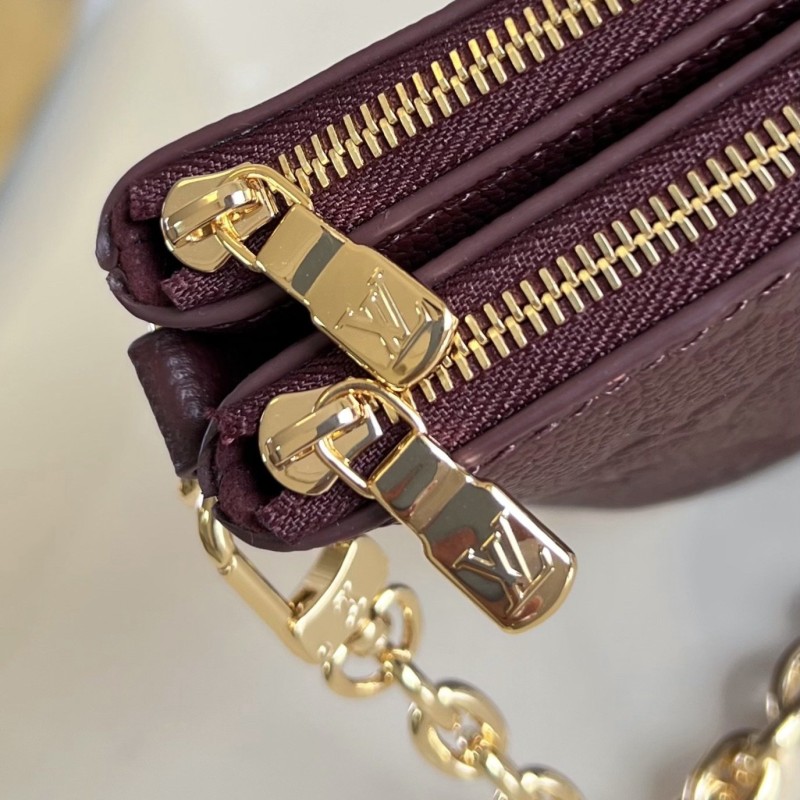 LV Liv Pochette