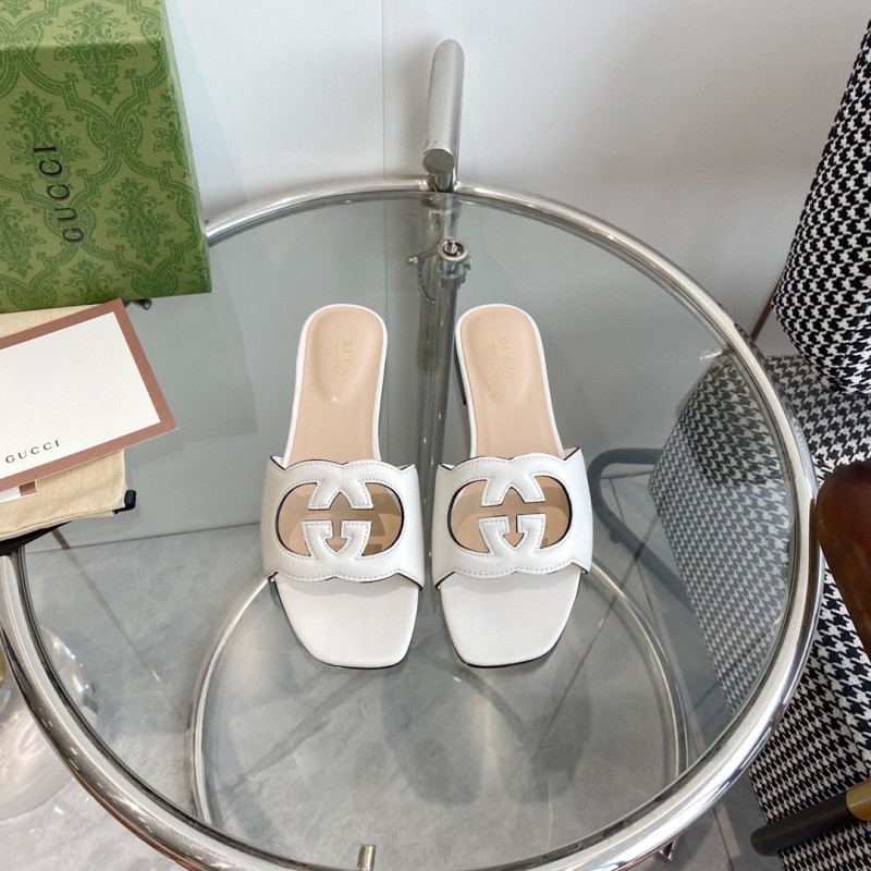 Gucci Flat Shoes