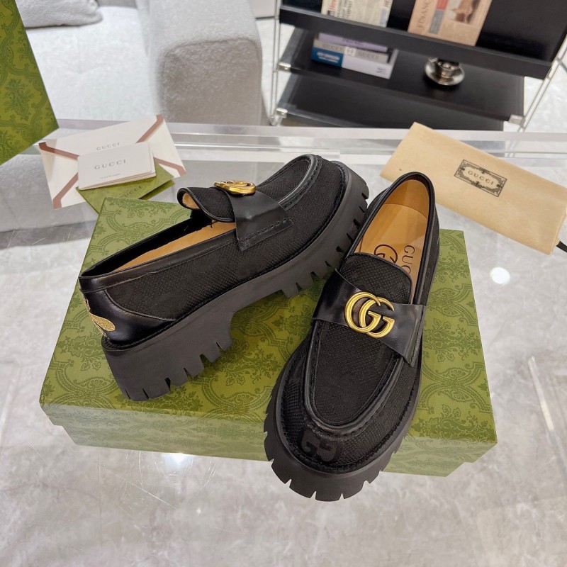 Gucci Shoes 