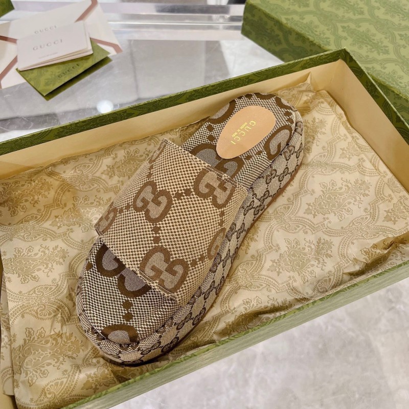 Gucci Sandals 