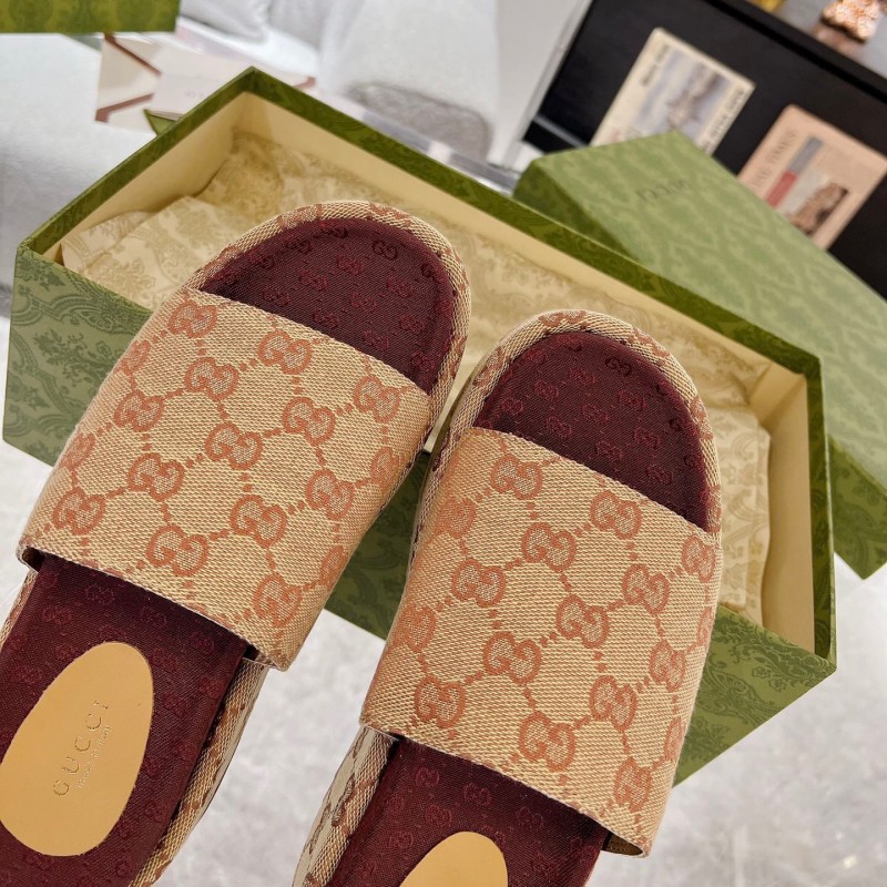 Gucci Sandals 