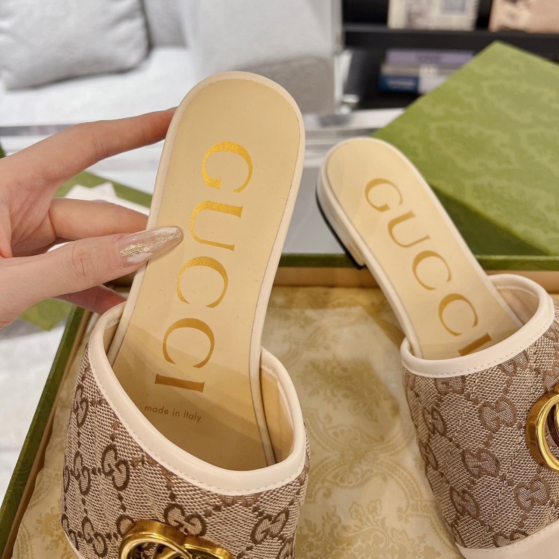 Gucci Sandals 