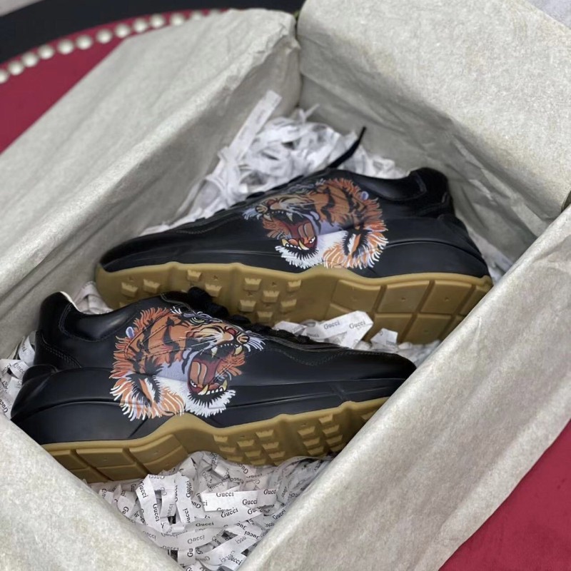 Gucci Unisex老爹鞋