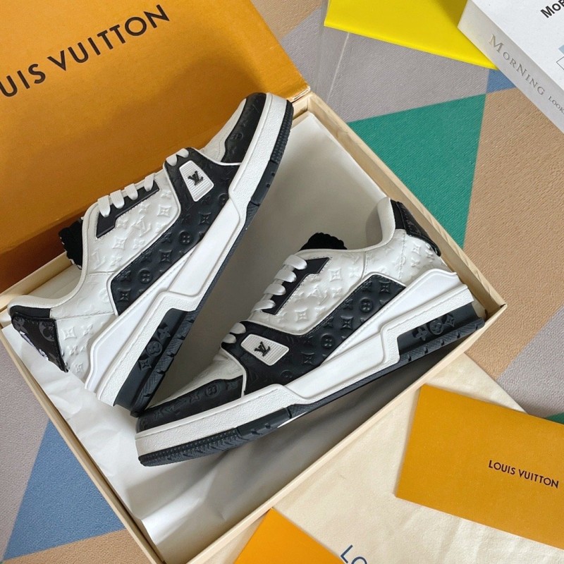 LV Unisex Trainer