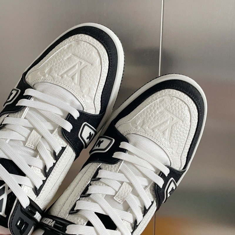 LV Unisex Trainer
