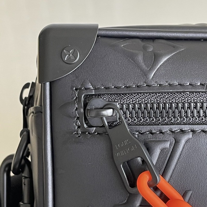 LV Soft Trunk压纹