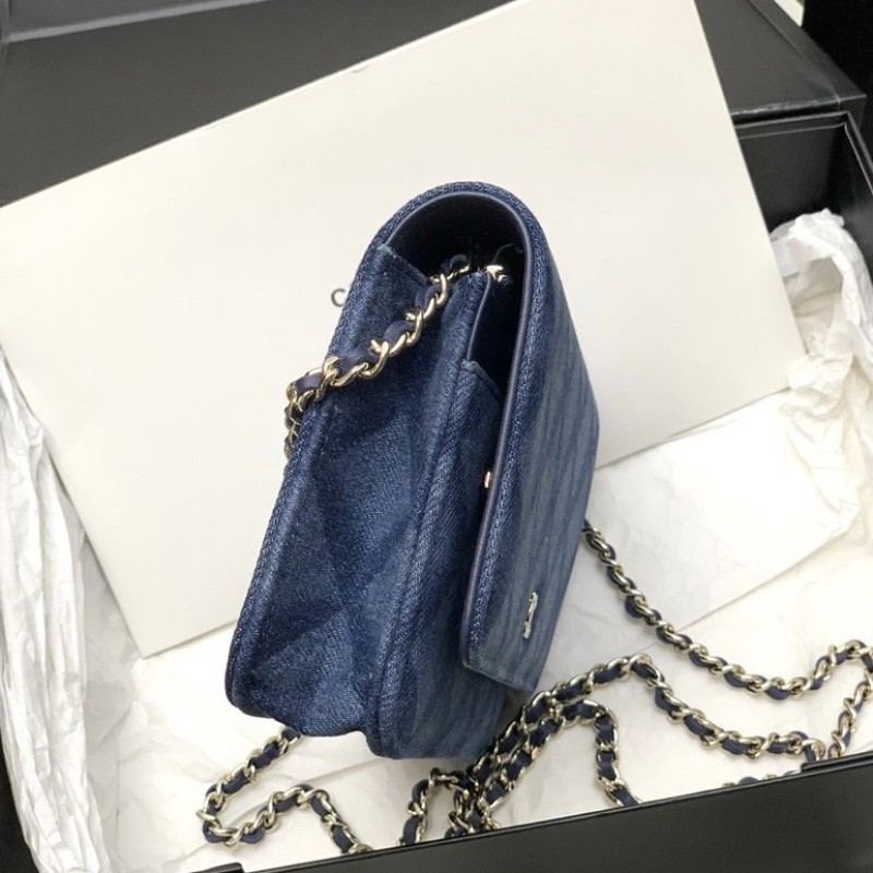 Chanel WOC