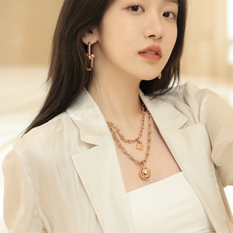 Tiffany Earring