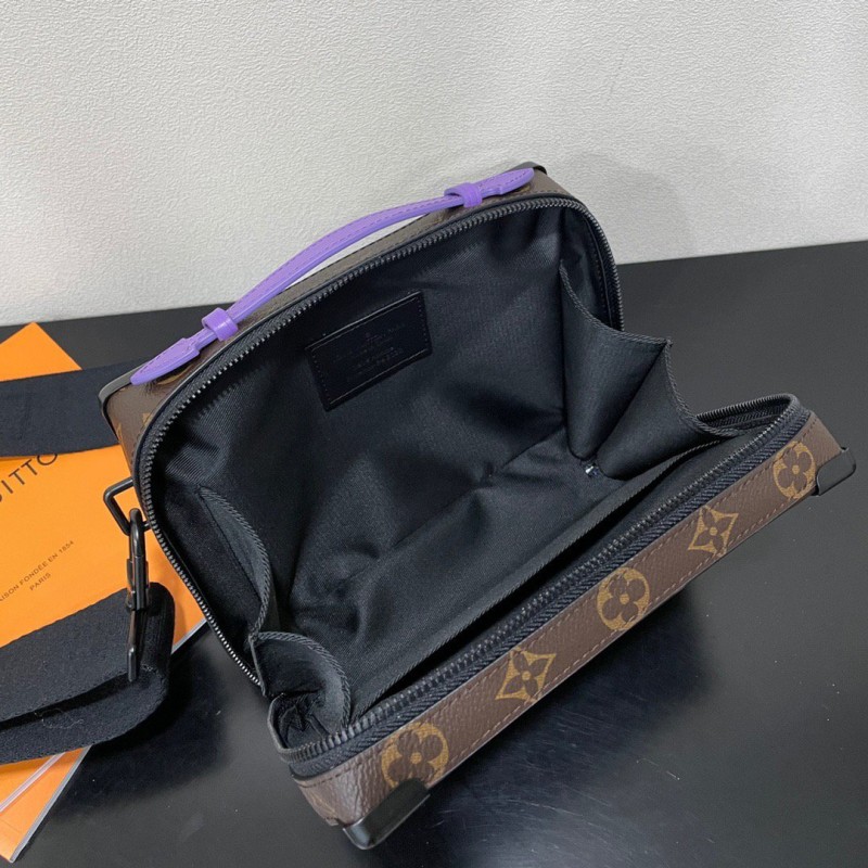 LV Trunk Handle