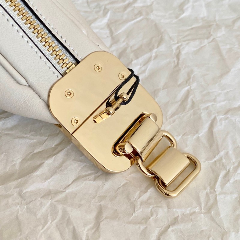 Gucci Attache 
