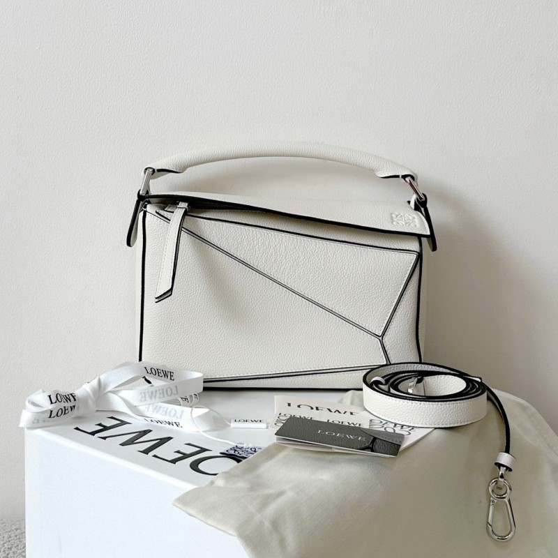 Loewe Puzzle 