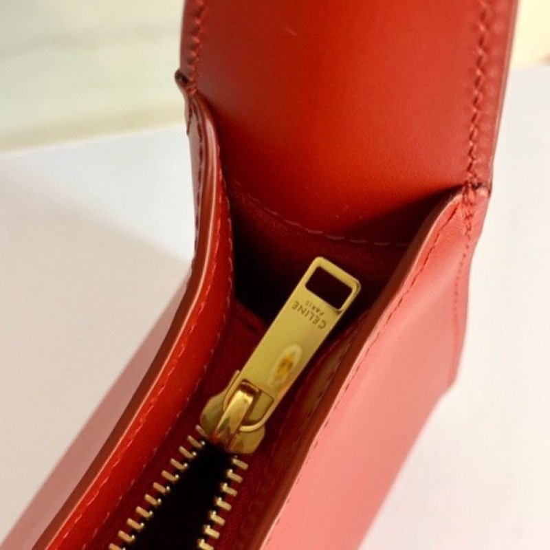 Celine Hobo