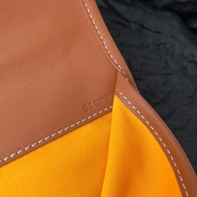 Goyard Saint-Leger