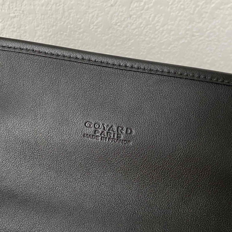 Goyard Saint-Leger