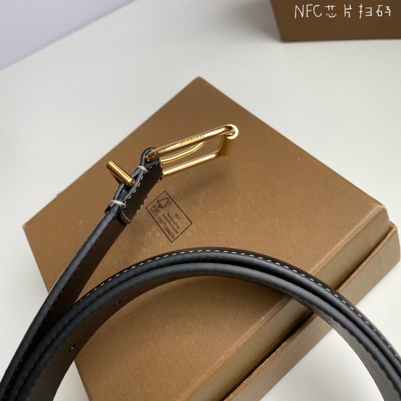 Burberry belt