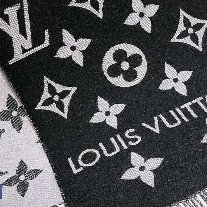 LV Scarf
