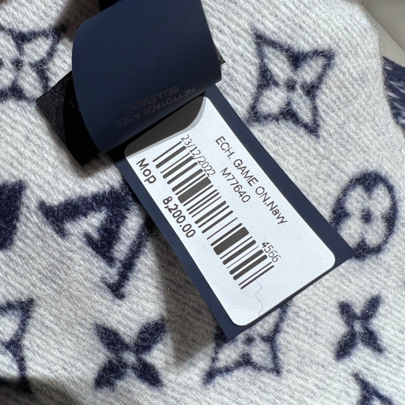 LV Scarf