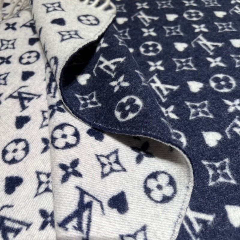 LV Scarf