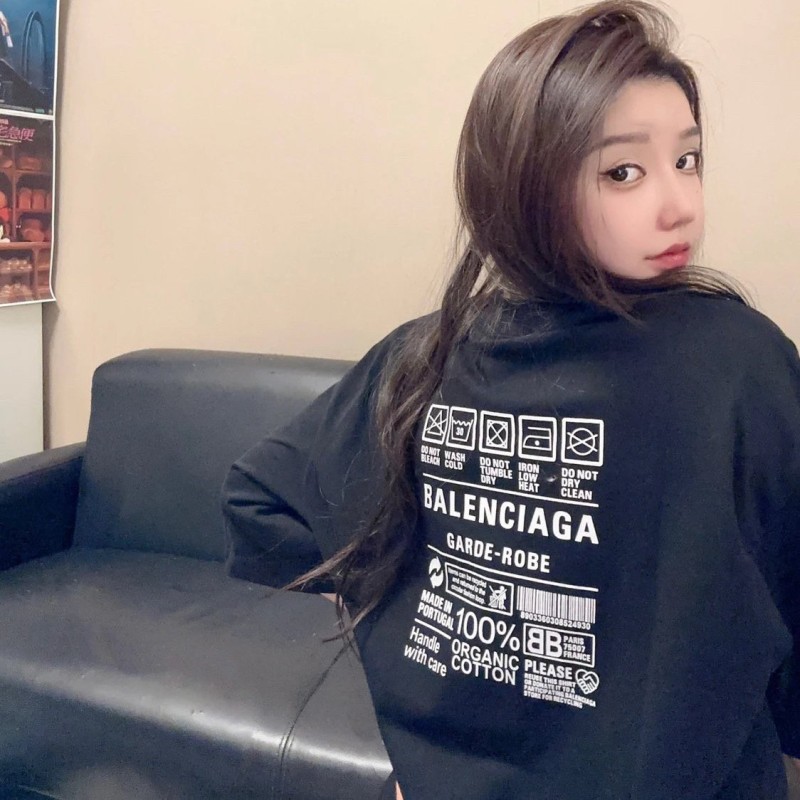 Balenciaga Unisex Tee