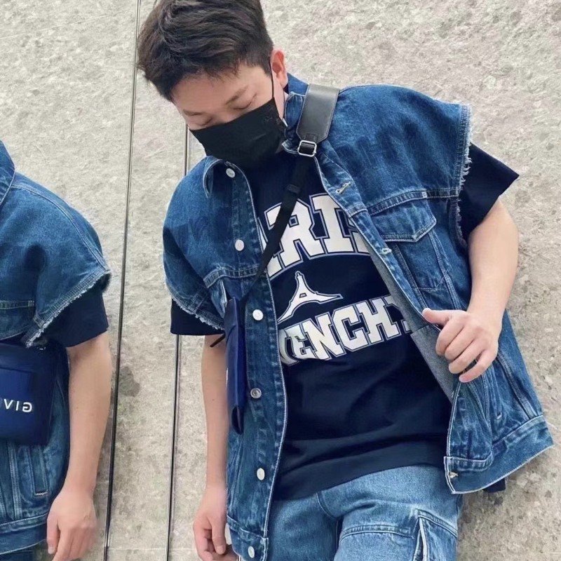 Givenchy Unisex Tee